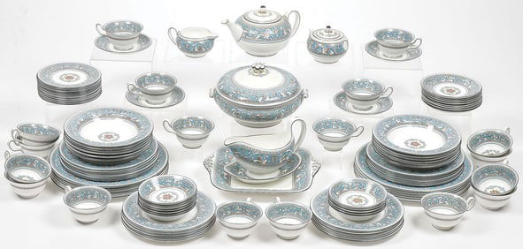 WEDGWOOD "FLORENTINE" SERVICE FOR 12