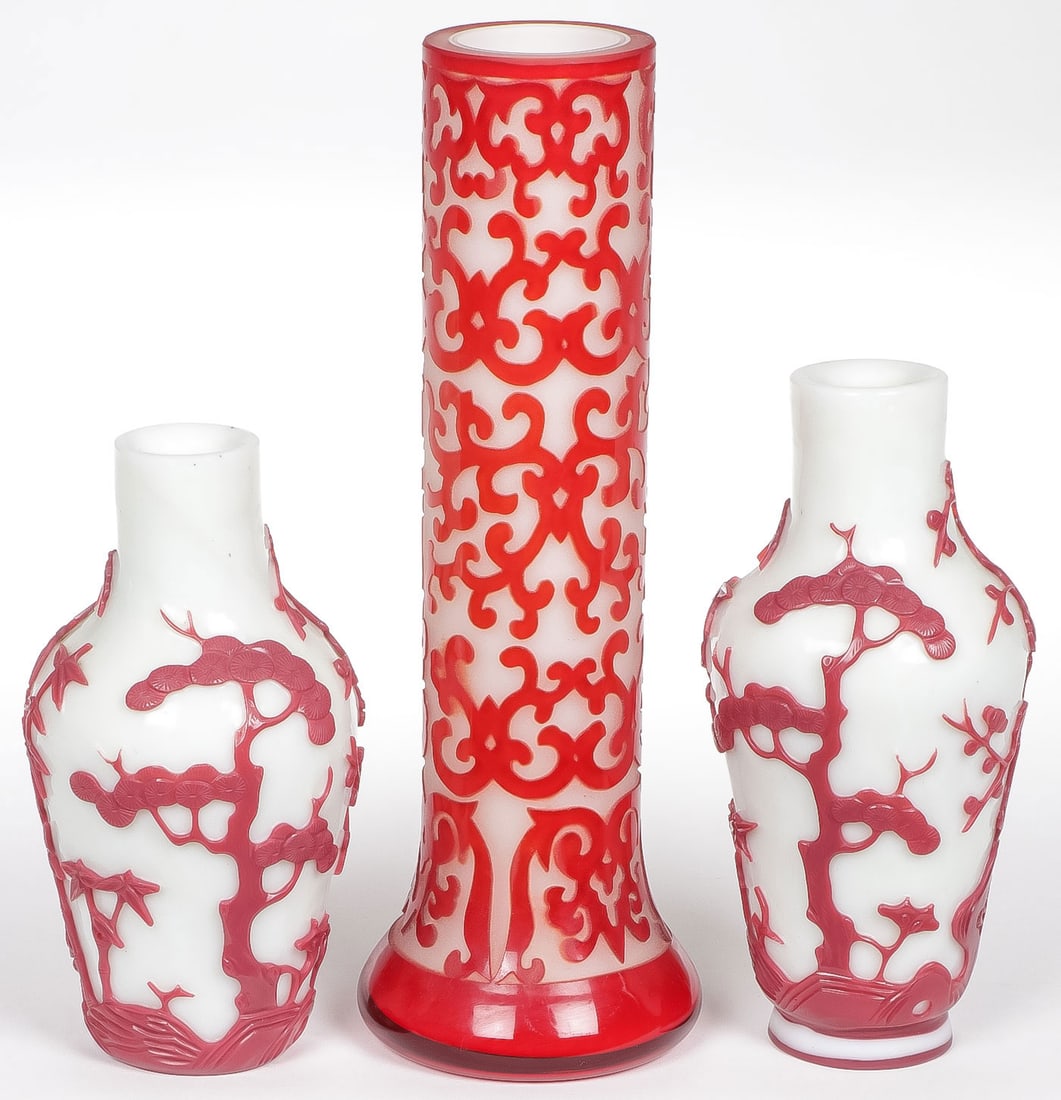 THREE CHINESE PEKING GLASS VASES (1 of 2)