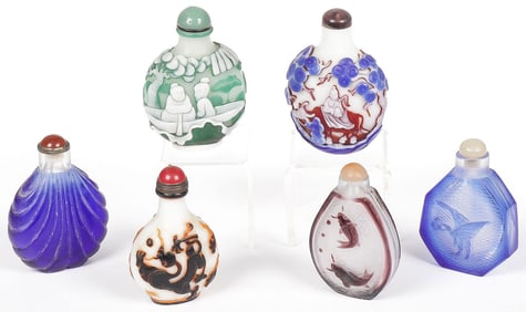 6 CHINESE CARVED PEKING GLASS SNUFF BOTTLES