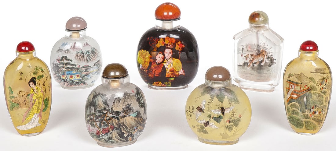 7 CHINESE REVERSE PAINTED SNUFF BOTTLES (1 of 2)