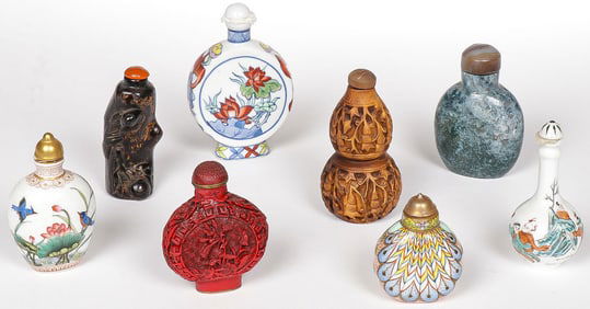 8 CHINESE SNUFF BOTTLES