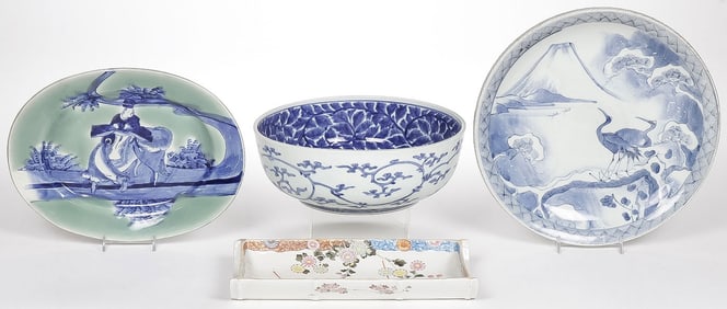 CHINESE AND JAPANESE PORCELAIN GROUP