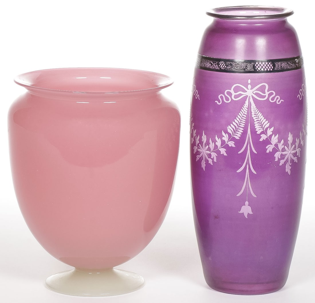 PAIR OF STEUBEN VASES. (1 of 1)