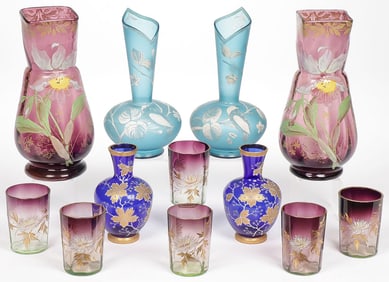 GOOD VINTAGE ENAMLED GLASSWARE GROUP