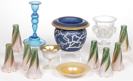 GOOD MIXED ART GLASS GROUP INCL LALIQUE