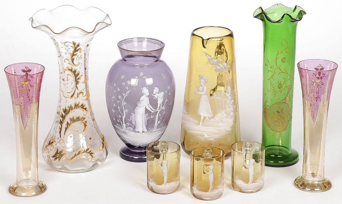 9 PIECES VINTAGE MARY GREGORY GLASS (1 of 1)