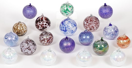 19 BLOWN ART GLASS CHRISTMAS ORNAMENTS