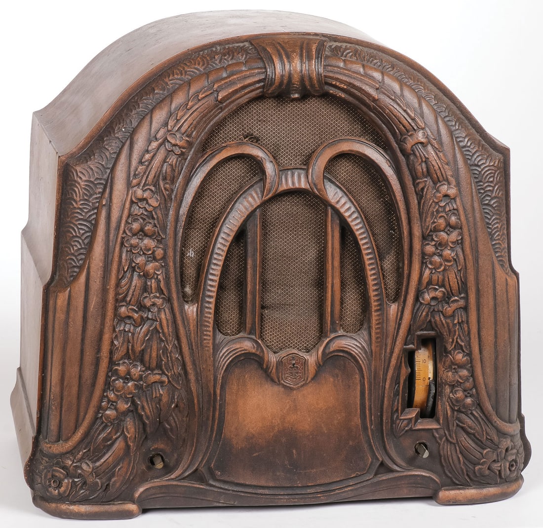 CROSLEY M58 "THE BUDDY BOY" 2-DIAL WOOD RADIO: CROSLEY M58 "THE BUDDY BOY" 2-DIAL WOOD RADIO. Ornate repwood case & vertical dial escutcheon. Height 15.25 inches, depth 9.25 inches, width 17 inches. NO RESERVE. SHIPPING NOTICE: Except for large, o