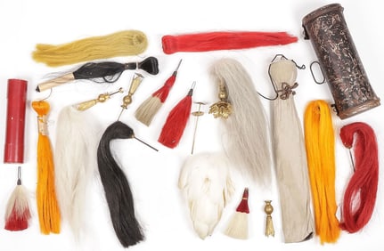 BRITISH & AMERICAN HORSEHAIR & FEATHER PLUMES