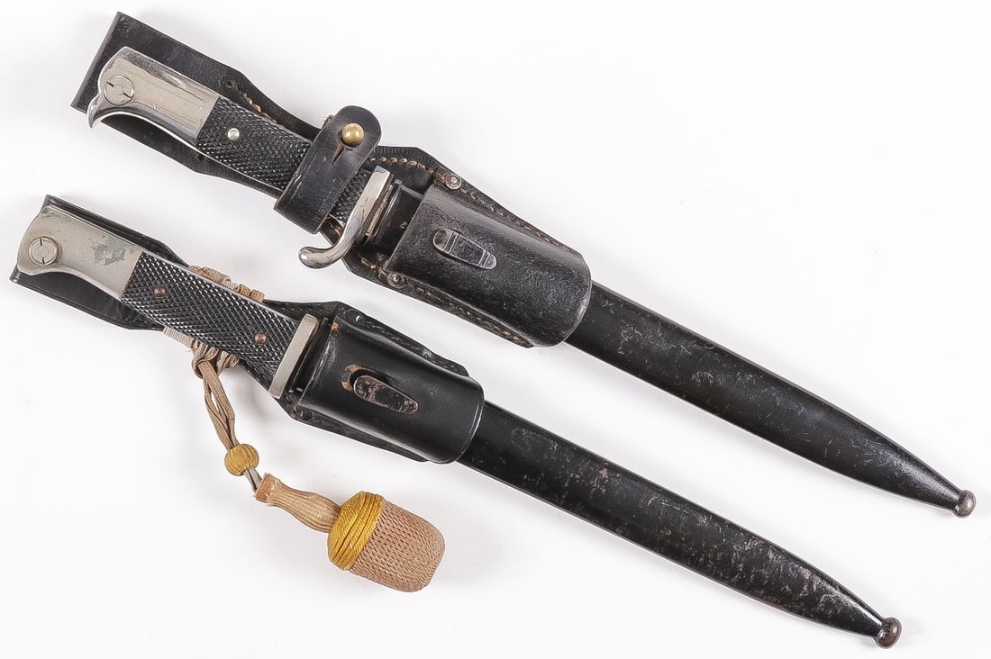 WWII GERMAN DRP POSTSCHUTZ & PIONEER K98 BAYONETS: WWII GERMAN DRP POSTSCHUTZ & PIONEER K98 BAYONETS. Comprising a good pair of K98 dagger including a German WWII DRP Postschutz & Pioneer K98 Dress Bayonets. The DRP Postschutz K98 Dress Bayonet with s