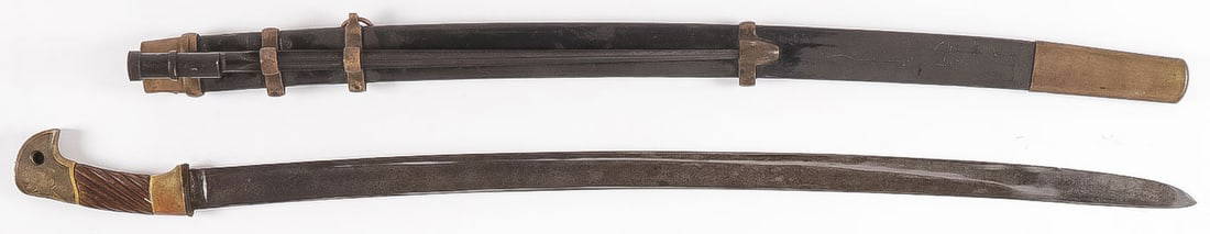 WWII SOVIET UNION M1927 SHASHKA SWORD & BAYONET: WWII SOVIET UNION M1927 SHASHKA SWORD & BAYONET. Comprising a good WWII Soviet Union M1927 Shashka Sword & Scabbard. Single edged, slightly curved blade with fuller. ZIK maker mark stamped on one side