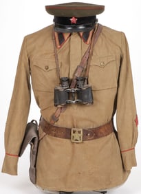 RUSSIAN ARTILLERY OFFICERS TUNIC, HAT & GEAR