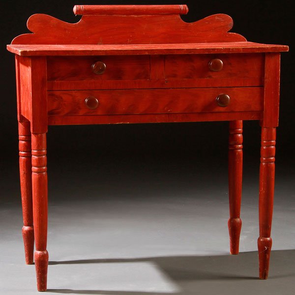 A SHERATON GRAIN PAINTED THREE DRAWER SERVER: A SHERATON GRAIN PAINTED THREE DRAWER SERVER, EARLY 19TH CENTURY. Raised on turned legs with scalloped backsplash. Height 33.5 inches (85 cm), width 32 inches (81.25 cm), depth 15 inches (38 cm).