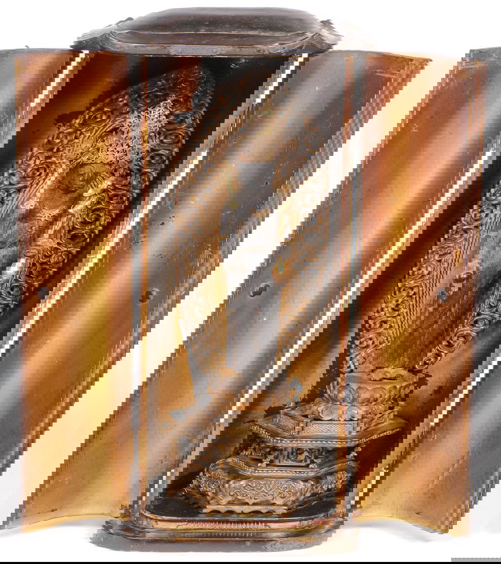 JAPANESE GILT AND LACQUER ZUSHI SHRINE, EDO