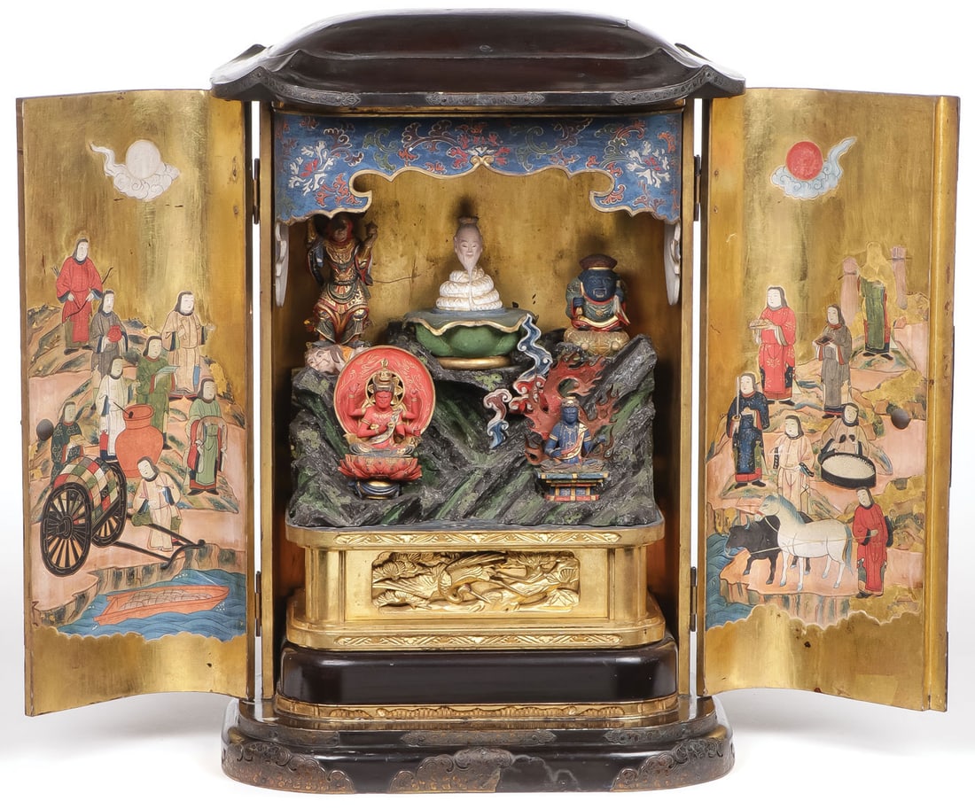 FINE JAPANESE CARVED GILT-WOOD & LACQUER SHRINE (1 of 4)