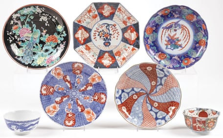 MIXED ASIAN PORCELAIN GROUP
