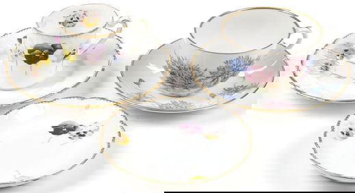 GRAND DUCHESS OLGA ALEXANDROVNA PAINTED PORCELAIN