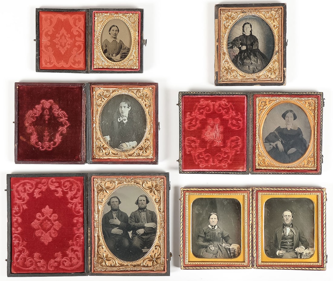 9 CIVIL WAR PERIOD TINTYPES & DAGUERREOTYPES: 9 CIVIL WAR PERIOD TINTYPES & DAGUERREOTYPES. Comprising a tinted loose full-plate tintype depicting a Union soldier; a full-plate outdoor scene depicting a farmer in front of his barn; a ¼ plate
