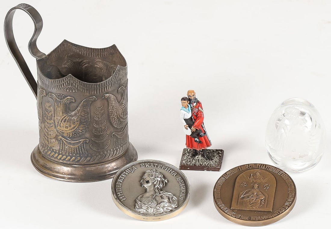 MISCELLANEOUS RUSSIAN DECORATIVE ARTS & PRINTS: MISCELLANEOUS RUSSIAN DECORATIVE ARTS & PRINTS. Over a dozen individual items, including prints of various scenes, mostly Saint Petersburg, circa 1990-2000; a framed reproduction engraving of Peter t