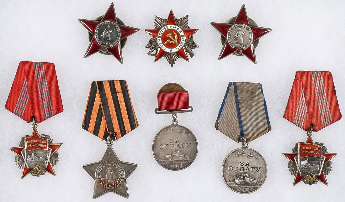 8 GREAT RUSSIAN SOVIET ORDERS & MEDALS GROUP: 8 GREAT RUSSIAN SOVIET ORDERS & MEDALS GROUP. Comprising 2 Orders of the Red Star, both with Monetny Dvor mint mark, one numbered 973218, the other 1093359. An Order of the Great Patriotic War 2nd Cla