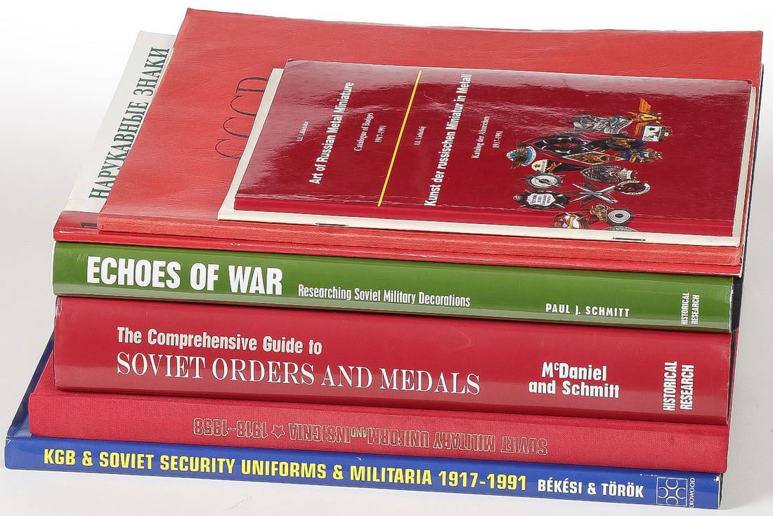 8 VOLUMES ON SOVIET UNIFORMS, INSIGNIAS & MEDALS: 8 VOLUMES ON SOVIET UNIFORMS, INSIGNIAS & MEDALS. Including Paul McDaniel and Paul J. Schmitt's Comprehensive Guide to Soviet Orders and Medals. Together with Paul Schmitt's Echoes of War: Researching
