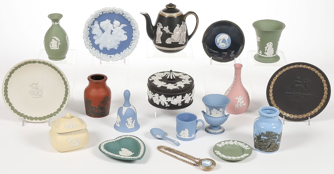 20 PIECES WEDGEWOOD & OTHERS: 20 PIECES WEDGEWOOD & OTHERS. Comprising 13 pieces of Wedgwood including trinket boxes, trinket trays, vases, a bell, and others as shown. Together with an Avon 1966 Presidential Campaign Honor Award