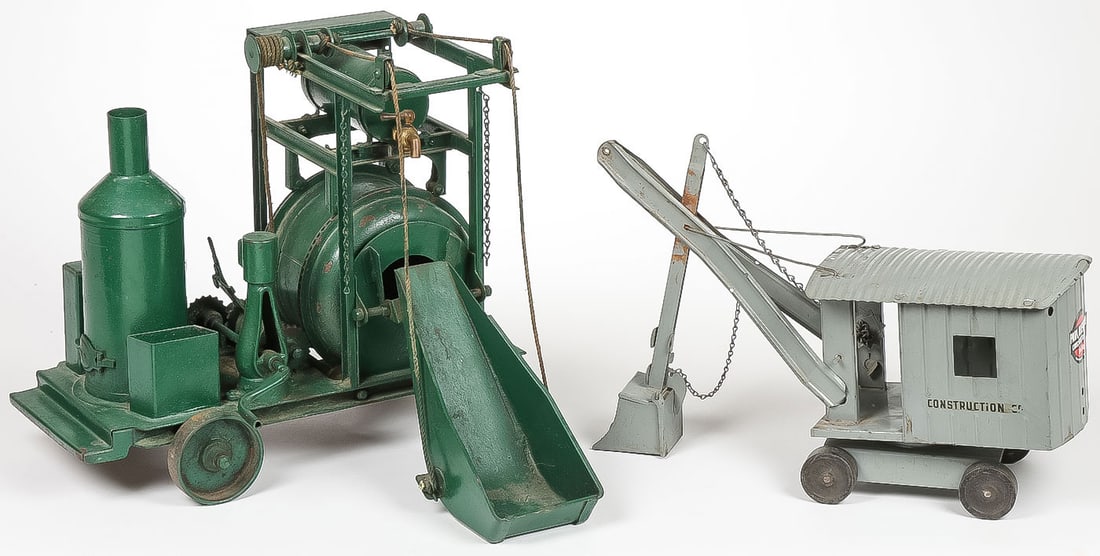 BUDDY L CONCRETE MIXER & STRUCTO STEAM SHOVEL (1 of 4)