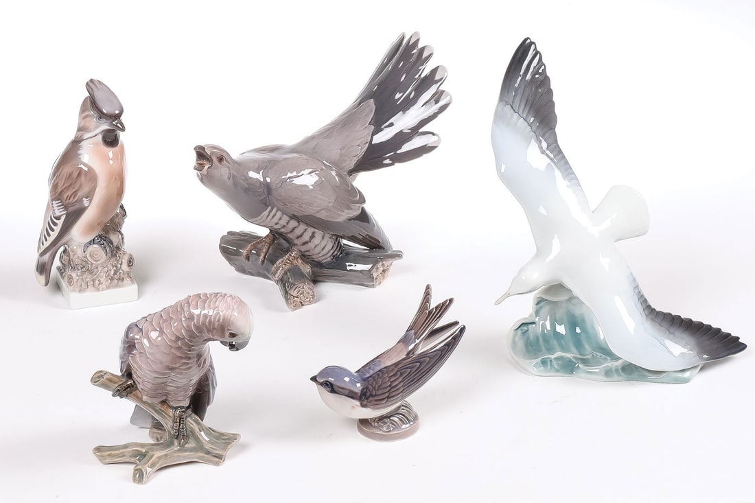 5 EUROPEAN PORCELAIN BIRDS (1 of 4)