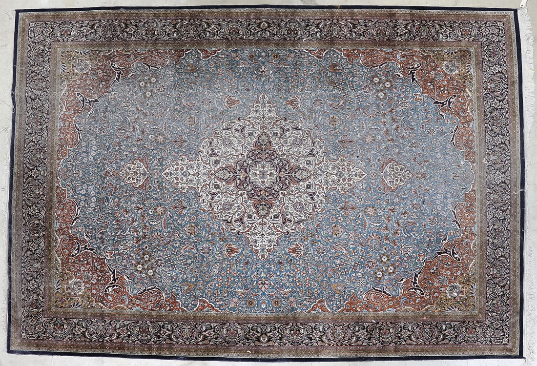 LARGE ROOM SIZE ORIENTAL CARPET (1 of 2)