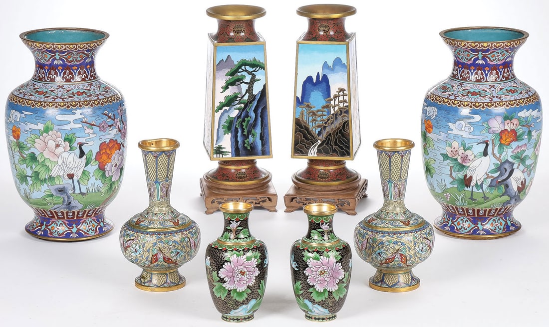 4 PAIRS OF CHINESE CLOISONNE VASES (1 of 2)