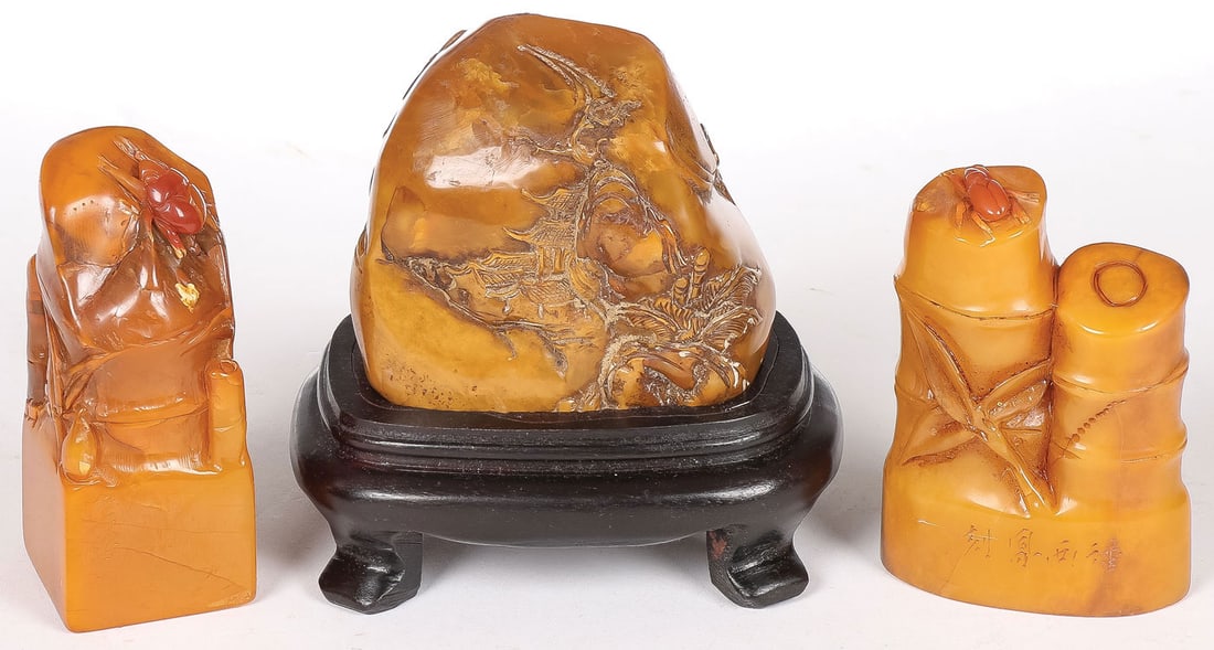 GROUP OF CHINESE CARVED SEALS & MORE (1 of 5)