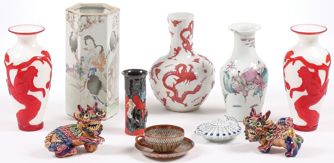 ASIAN PORCELAIN AND GLASSWARE GROUP (1 of 2)