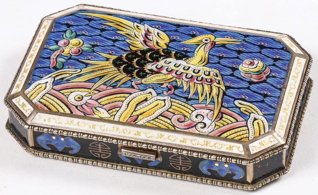 GREAT ART DECO ENAMELED SILVER CASE: GREAT ART DECO ENAMELED SILVER CASE. Of rectangular form with squared corners, the hinged lid with chinoiserie-style enamel-painted exotic bird over a basketweave guilloche ground, the borders banded 