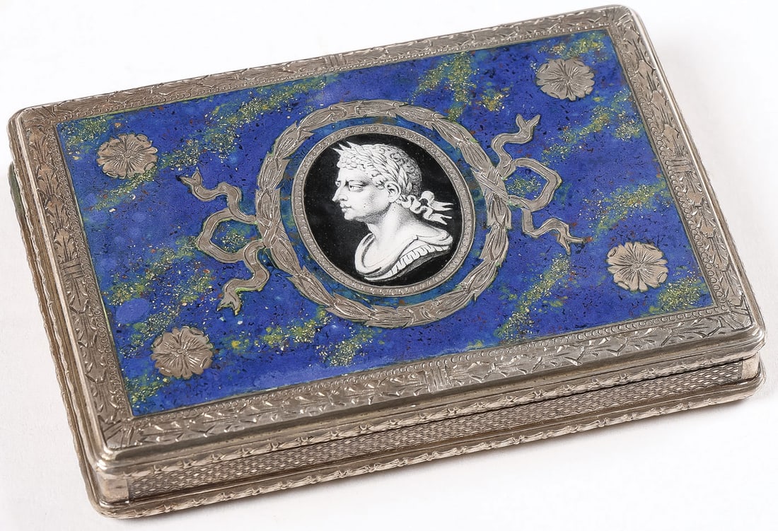VERY FINE SILVER & ENAMEL CASE (1 of 4)
