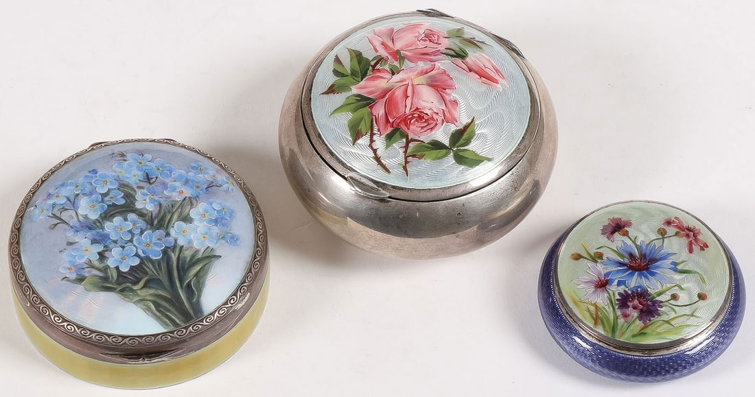 3 VINTAGE GUILLOCHE ENAMEL CIRCULAR BOXES (1 of 7)
