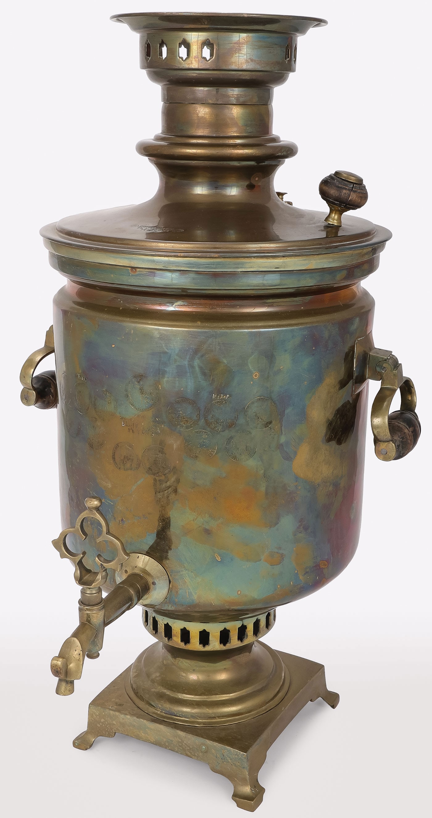 A RUSSIAN BRASS SAMOVAR C. 1890 (1 of 4)