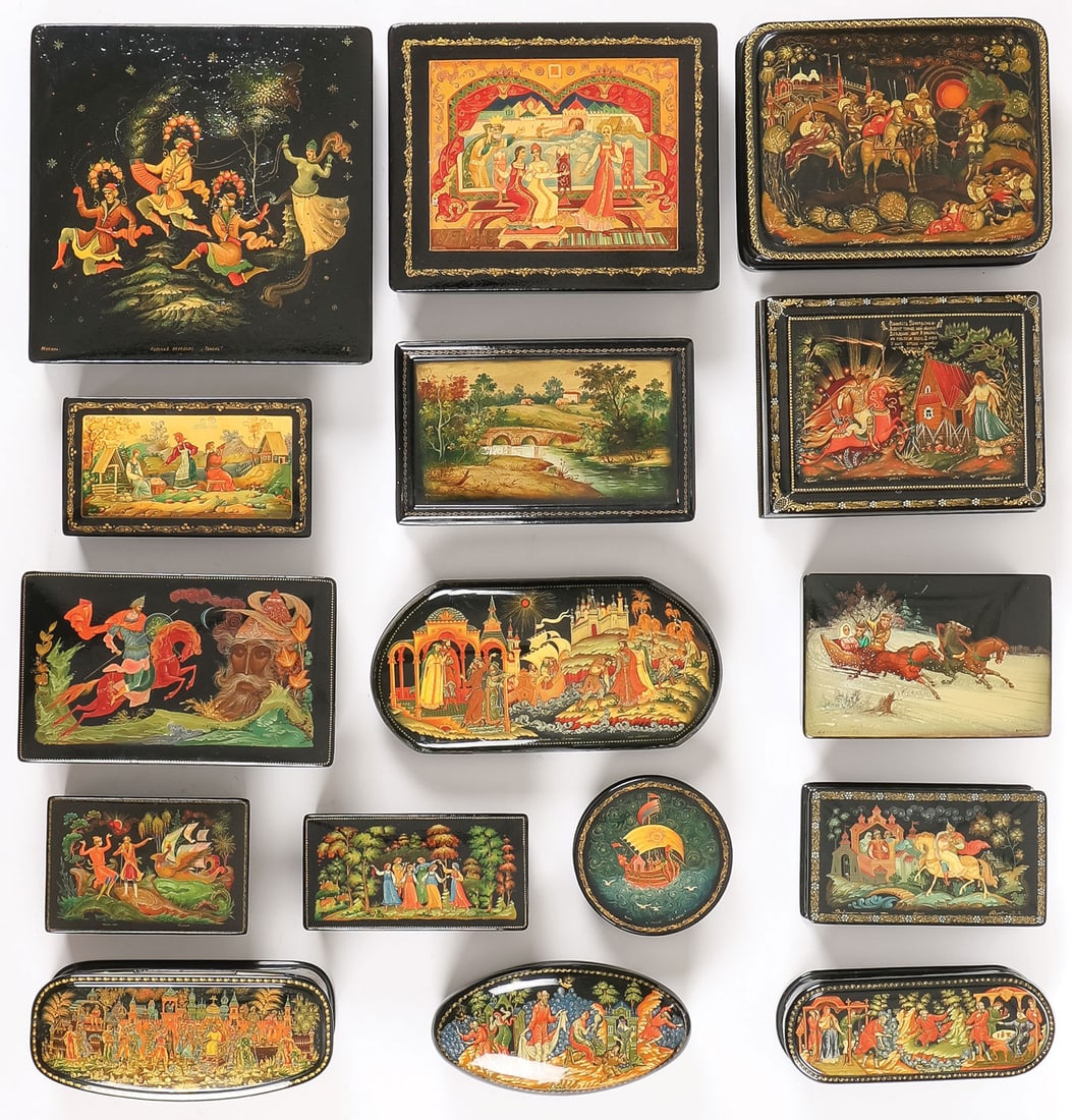 16 RUSSIAN HAND PAINTED LACQUER BOXES: 16 RUSSIAN HAND PAINTED LACQUER BOXES. Including an interesting and diverse group, including large examples, most artist signed and some dated, including examples from all 4 villages, Palekh,