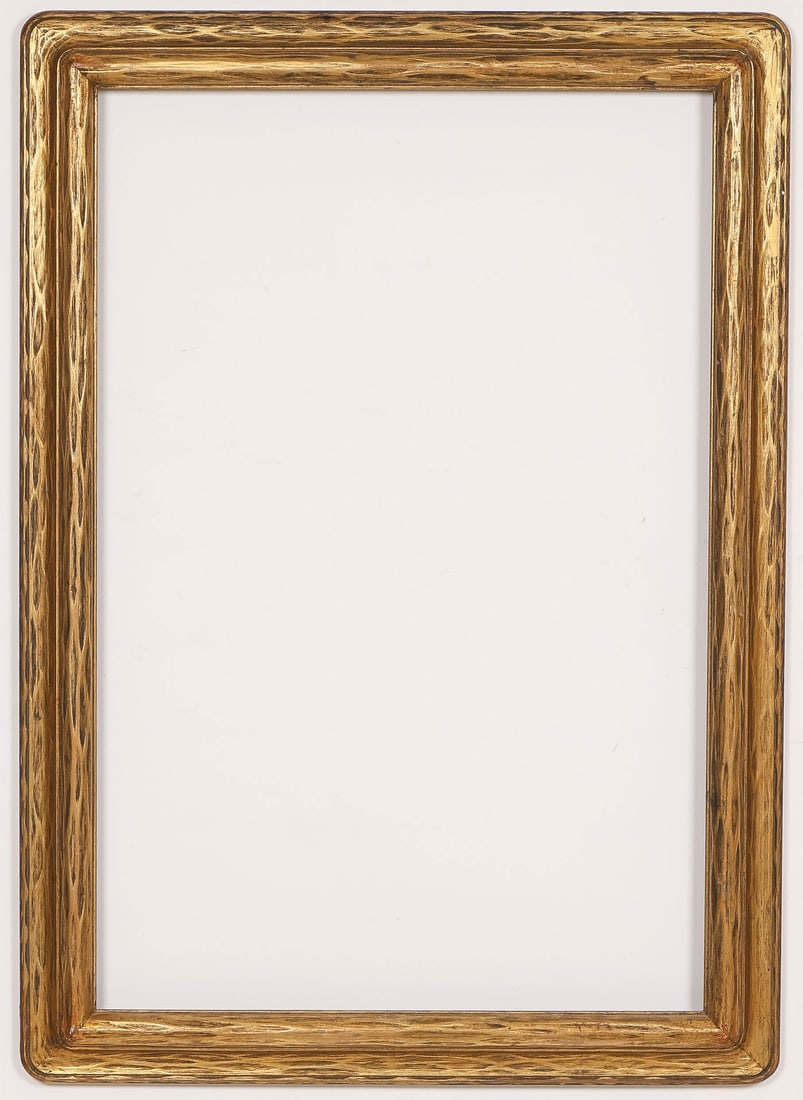 ARTS & CRAFTS CARVED GILT WOOD FRAME: ARTS & CRAFTS CARVED GILT WOOD FRAME. Comprising a vintage American Arts & Crafts-style carved gilt wood frame. Interior measurement 20.25 x 30.75 inches, exterior measurement 34.5 x 24.75 inches. SHI