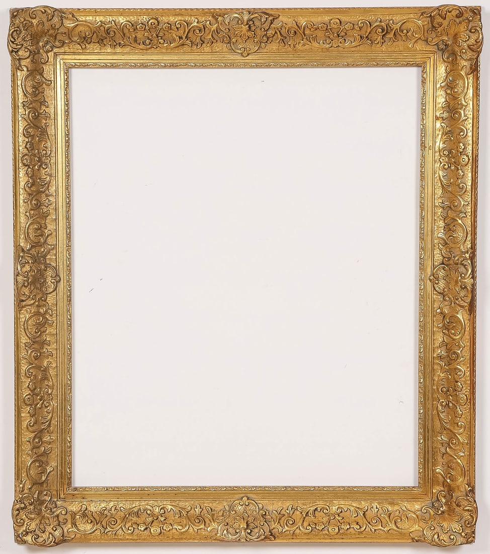 DECORATIVE CARVED NEWCOMB MACKLIN FRAME (1 of 2)