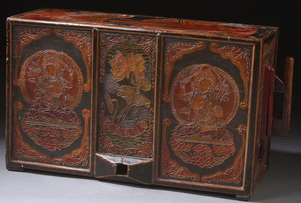 A TIBETAN POLYCHROME & ENAMELED WOOD BELLOWS BOX: A TIBETAN POLYCHROME AND ENAMELED WOOD BELLOWS BOX, EARLY 20TH CENTURY. Finely decorated in raised enameled outlines with polychrome figures of deities and lotus roots with blossoms, functional plunge