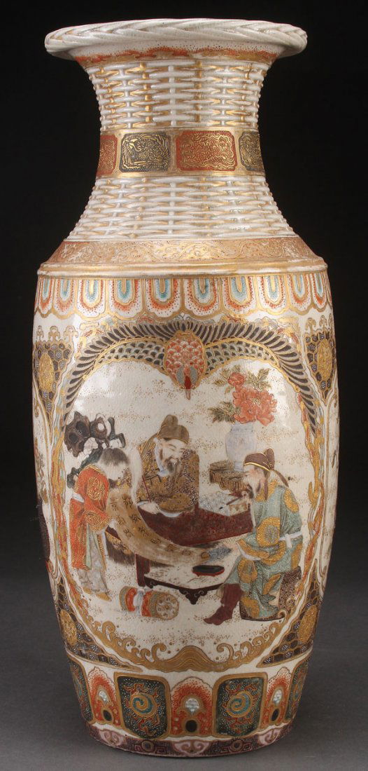 A LARGE JAPANESE SATSUMA FLOOR VASE, MEIJI PERIOD Apr 16, 2014