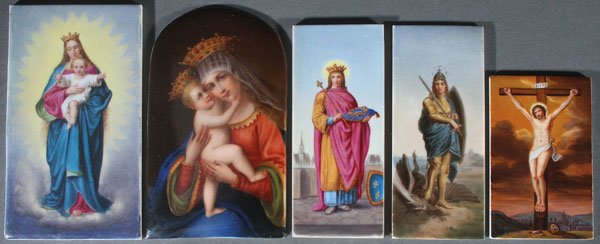 5 KPM STYLE HAND PAINTED PORCELAIN PLAQUES CIRCA 1890: A GROUP OF HAND PAINTED PORCELAIN PLAQUES, GERMAN, CIRCA 1890. Comprising a full length image of the Madonna and Child, a half length image of the Virgin and Child both with crowns, an image of Saint 