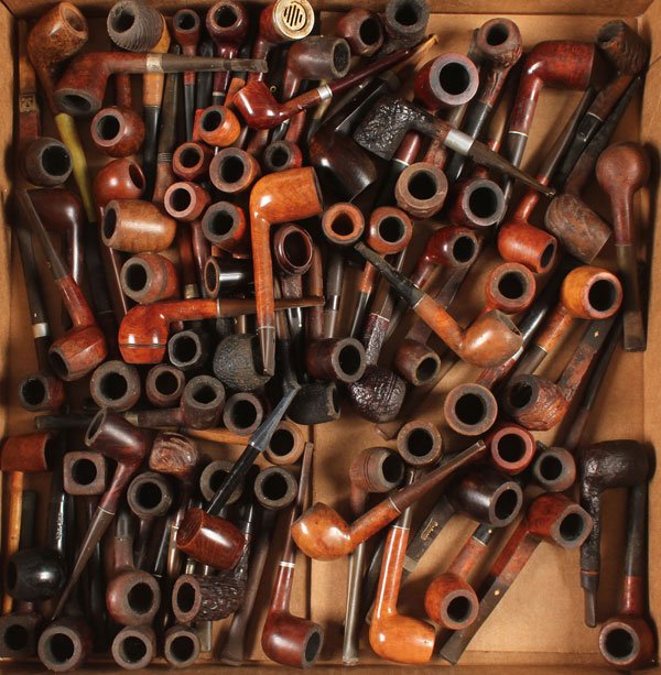A LARGE COLLECTION OF MOSTLY CARVED BRIARWOOD: A LARGE COLLECTION OF MOSTLY CARVED BRIARWOOD ESTATE PIPES, 20TH CENTURY. Over 500 total, in a variety of styles, shapes, and makers including Billy & Marty, Europa, Amphora, Kaywoodie, Royal Ascott,