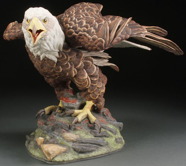 AMERICAN BOEHM PORCELAIN EAGLE OF FREEDOM FIGURE: A LARGE AMERICAN BOEHM PORCELAIN “EAGLE OF FREEDOM II” FIGURE, 1976. Limited edition of a bald eagle created for the United States Bicentennial, depicting the defiant figure on a rockery plinth sc