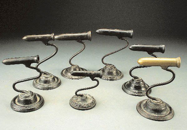 SEVEN GOFFERING IRONS 19th century, wrought iron,: SEVEN GOFFERING IRONS 19th century, wrought iron, brass of various sizes and makers. Some damage. Height 6". Estimate $75-$125