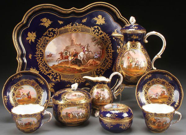 A NINE PIECE MEISSEN PORCELAIN TEA SET (1 of 7)