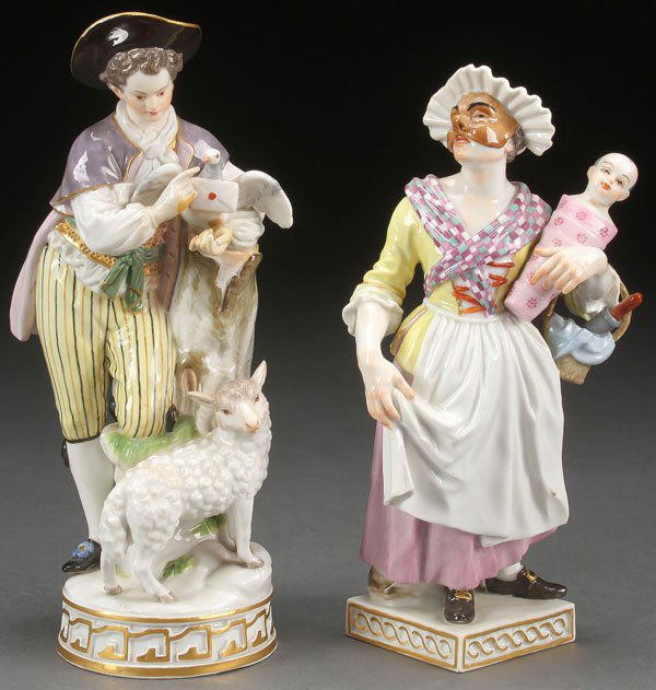 A PAIR OF MEISSEN GERMAN PORCELAIN FIGURES (1 of 3)