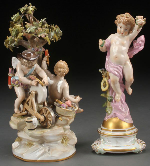 A PAIR OF MEISSEN GERMAN PORCELAIN FIGURES (1 of 3)