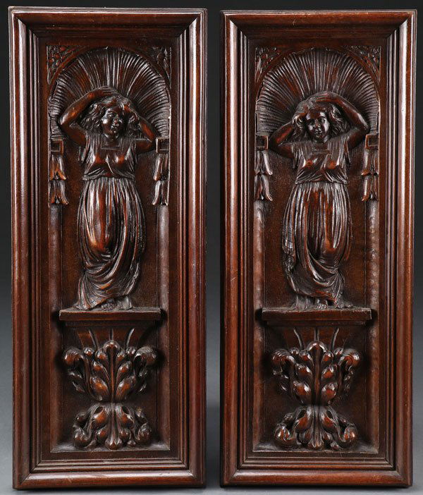 A PAIR OF CARVED RELIEF OAK PANELS, CONTINENTAL (1 of 1)