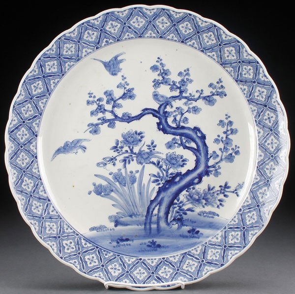 A JAPANESE ARITAWARE PORCELAIN CHARGER, MEIJI (1 of 1)